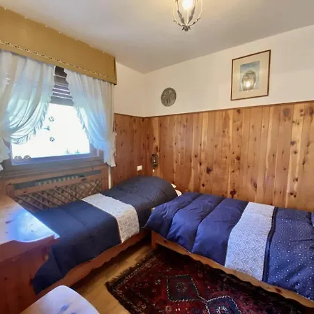 Apartment Charming Ground Floor Flat With Mountain Views Cortina d'Ampezzo