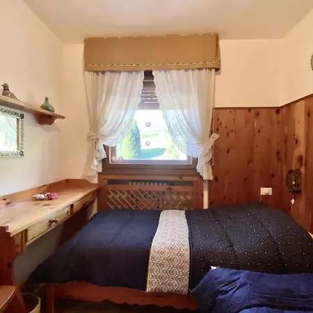 Charming Ground Floor Flat With Mountain Views * Cortina d'Ampezzo