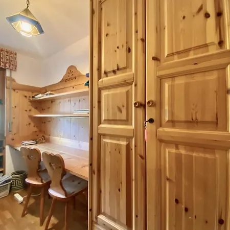 Charming Ground Floor Flat With Mountain Views * Cortina dʼAmpezzo