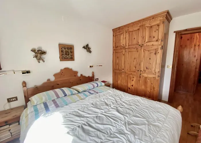 Charming Ground Floor Flat With Mountain Views Appartement